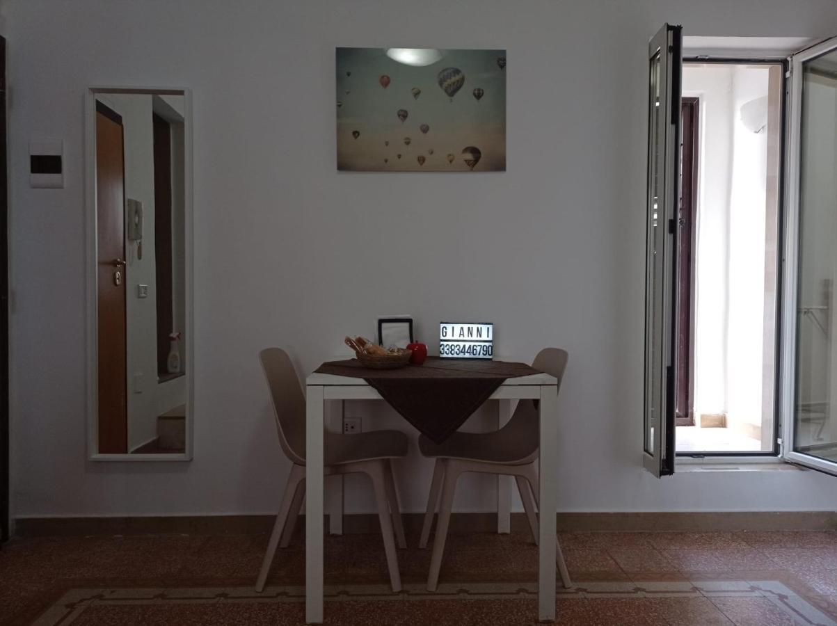Bari Guest House ภายนอก รูปภาพ